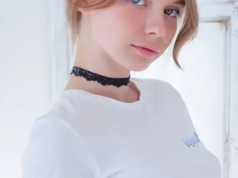 Jaunos Merginos (18+)